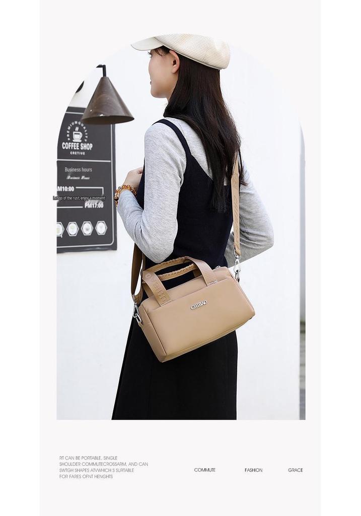 2026 Women's Lightweight Nylon Crossbody Bag: Large Capacity, Fashionable, Versatile, and Perfect for Casual or Commuting Use.