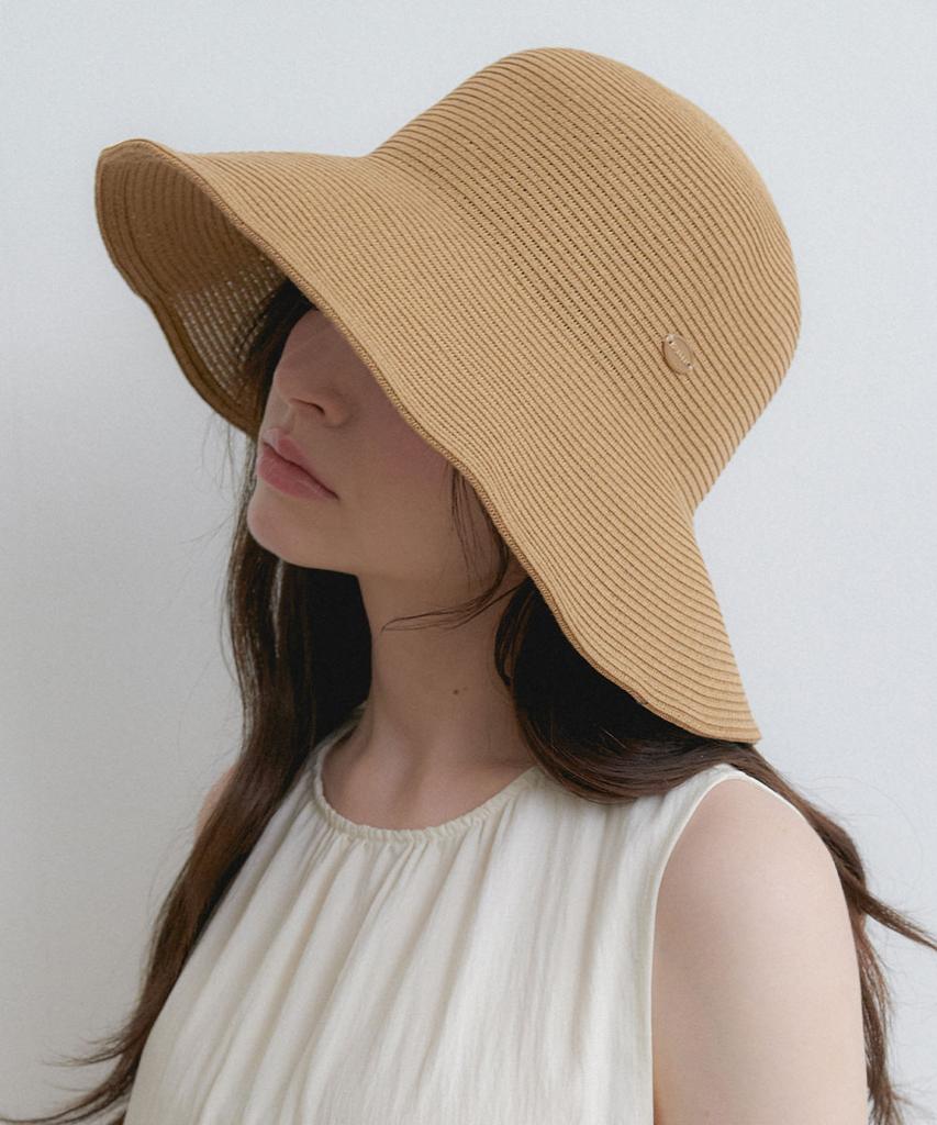 Hallen Wide Pendant Bucket Hat (C079_Beige)