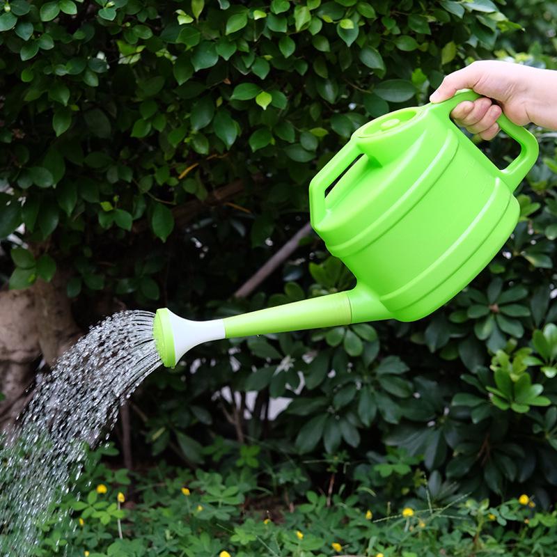 Large Capacity Long Spout Plastic Watering Can for Flowers and Vegetables