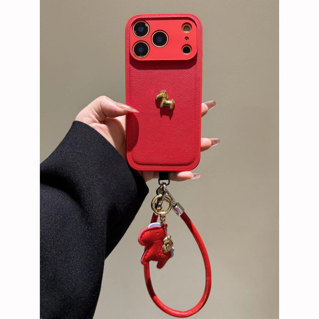 ins fashionable gold pony bracelet is suitable for Apple 11/11Pro mobile phone case IP11 lychee pattern 11/11 all-inclusive.