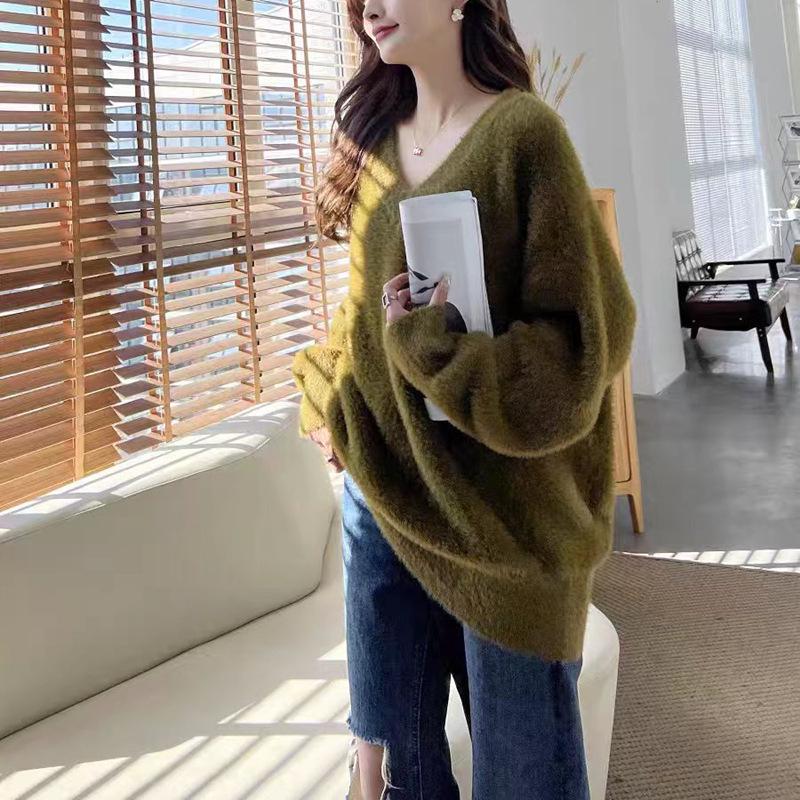 Women's High-End Korean Style V-Neck Pullover: Autumn/Winter Mink Velvet Knit Sweater