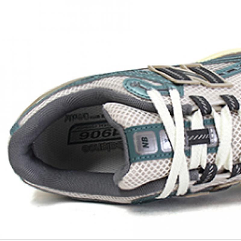 New Balance Nb 1906r ClaSSic Men S And woMen S Running ShoeS Running ShoeS Green Silver M1906rr