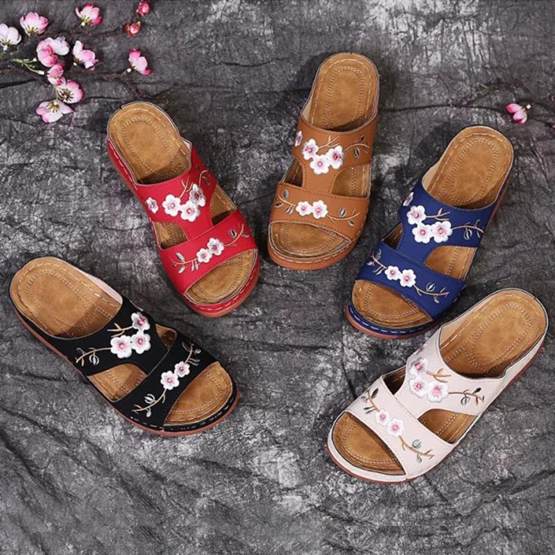 Women Embroidery Slide Sandals Vintage Embroidery Design PU Leather Slipper Gift for Christmas Birthday New Year