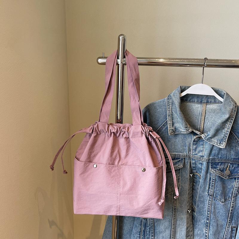 Casual Big Bag Women's 2025 New Fashion Cloth Bag Shoulder Armpit Bag Large Capacity Bucket Bag Class Commuter Bag