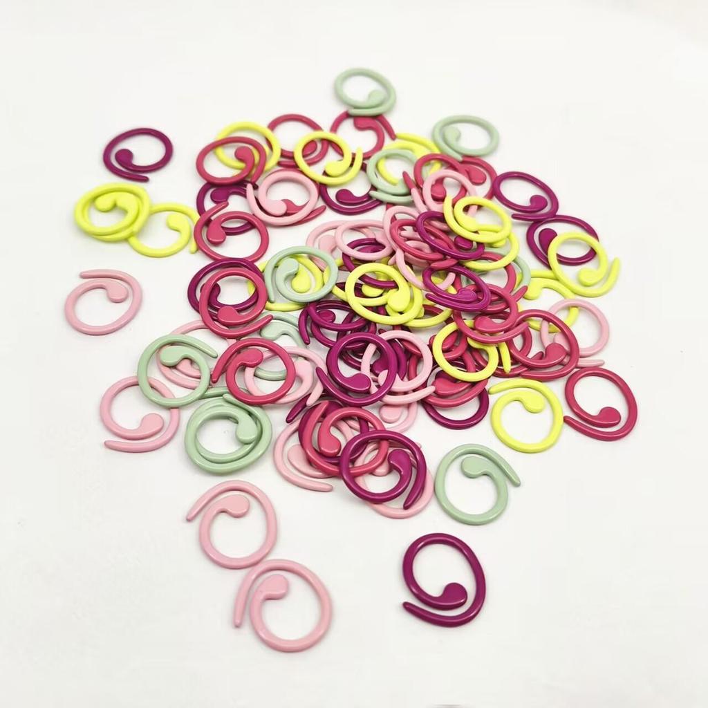 Colorful Spiral Metal Crochet & Circular Knitting Needles with Stitch Markers