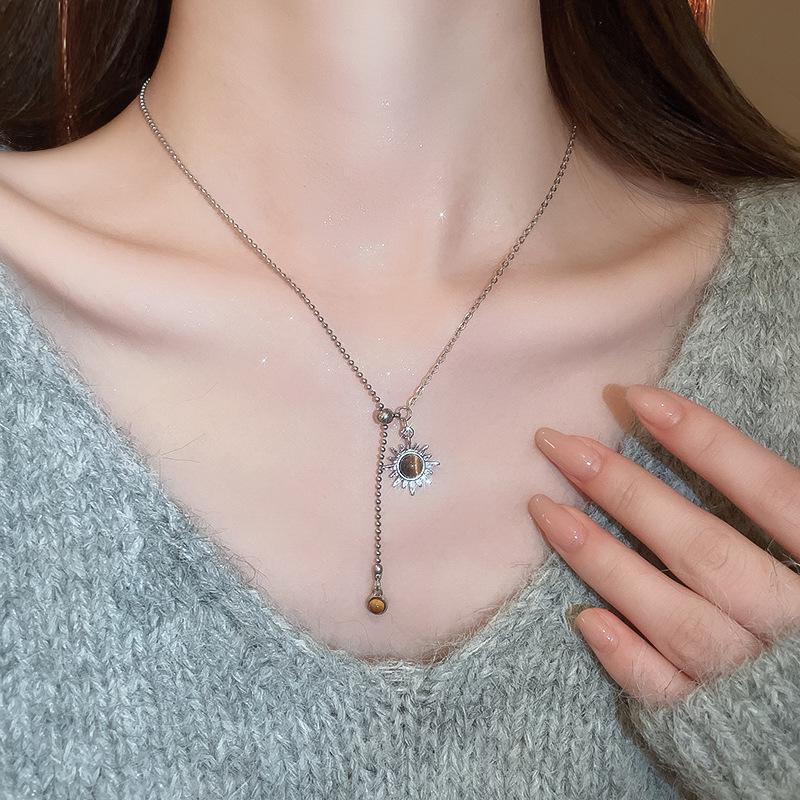 Maillard Tiger Eye Oval Necklace for Women - Light Luxury Autumn/Winter Clavicle Chain Fashion High-End Jewelry