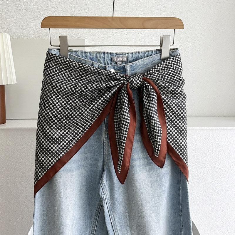 White Floral Small Silk Scarf Triangle Scarf Headscarf Belt Women's Decoration with Skirt Jeans Waist Accessories Fart Curtain