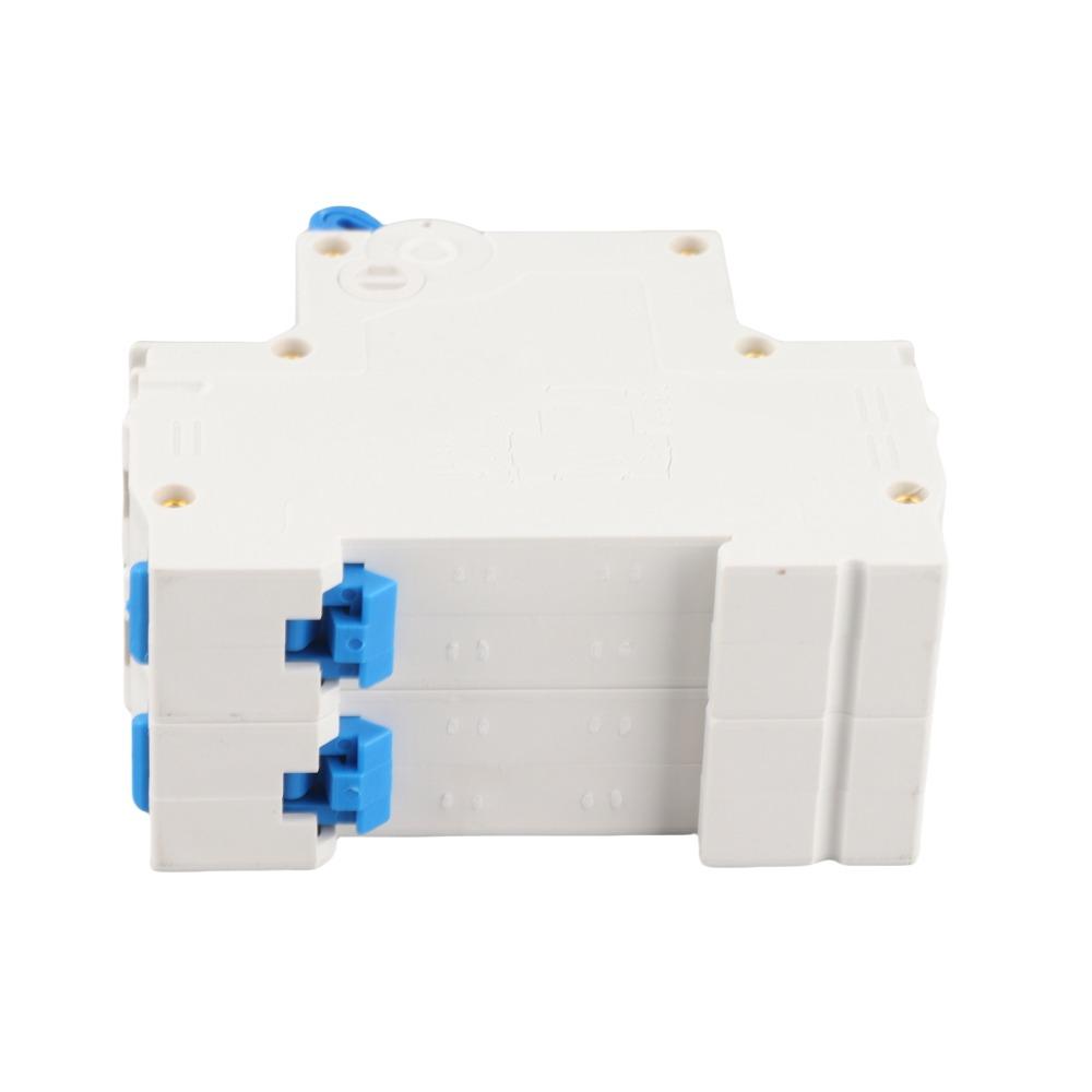 82*75*36mm 2 Pole Circuit Breaker DZ47‑63 2P 32A Current Circuit Breaker  Home Decoration