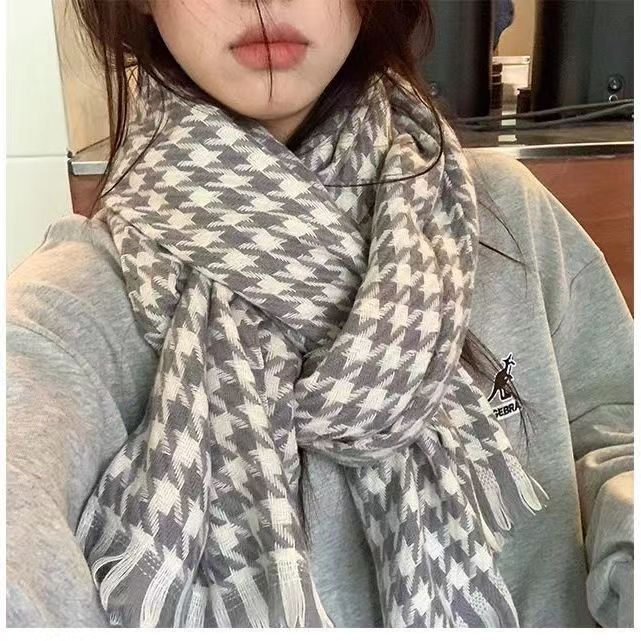 Korean atmosphere Mohair plaid plush scarf women's 1116 autumn and winter warm atmosphere couple scarf