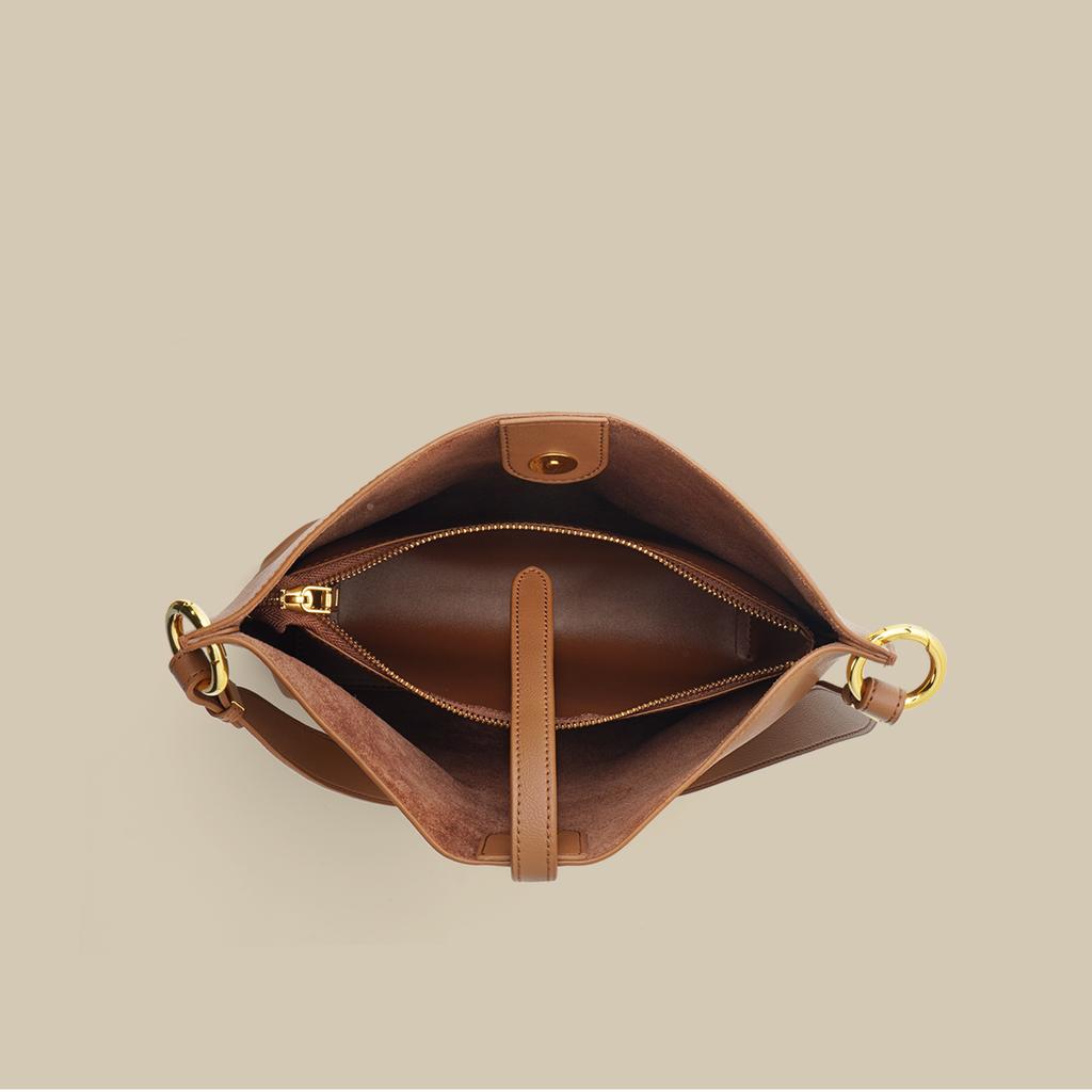Leather Bucket Bag Women's New Fashion Versatile Large-capacity Commuter Bag Niche Single Shoulder Messenger Tote Bag