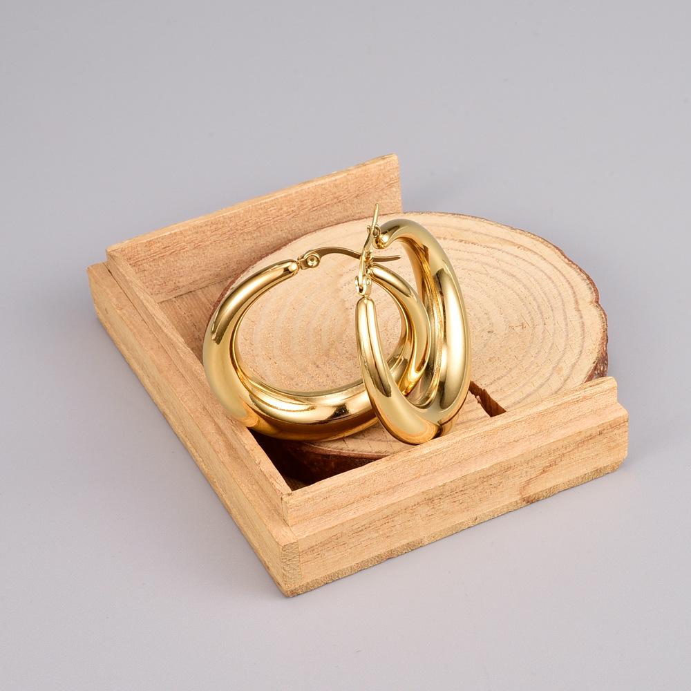 E135 French Metal Hollow Crescent Earrings - 18K Gold Titanium Steel, Fashionable Retro Style