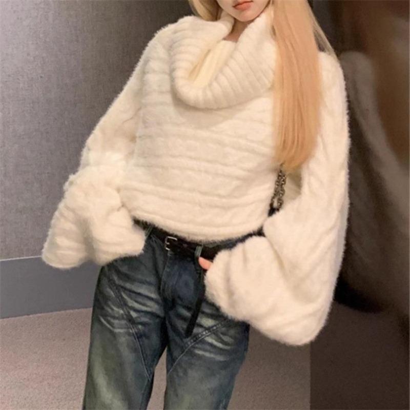 One-shoulder Twist Sweater for Women In Autumn and Winter New Style Thick Loose Lazy Soft Waxy Pullover Design Knitted Sweater