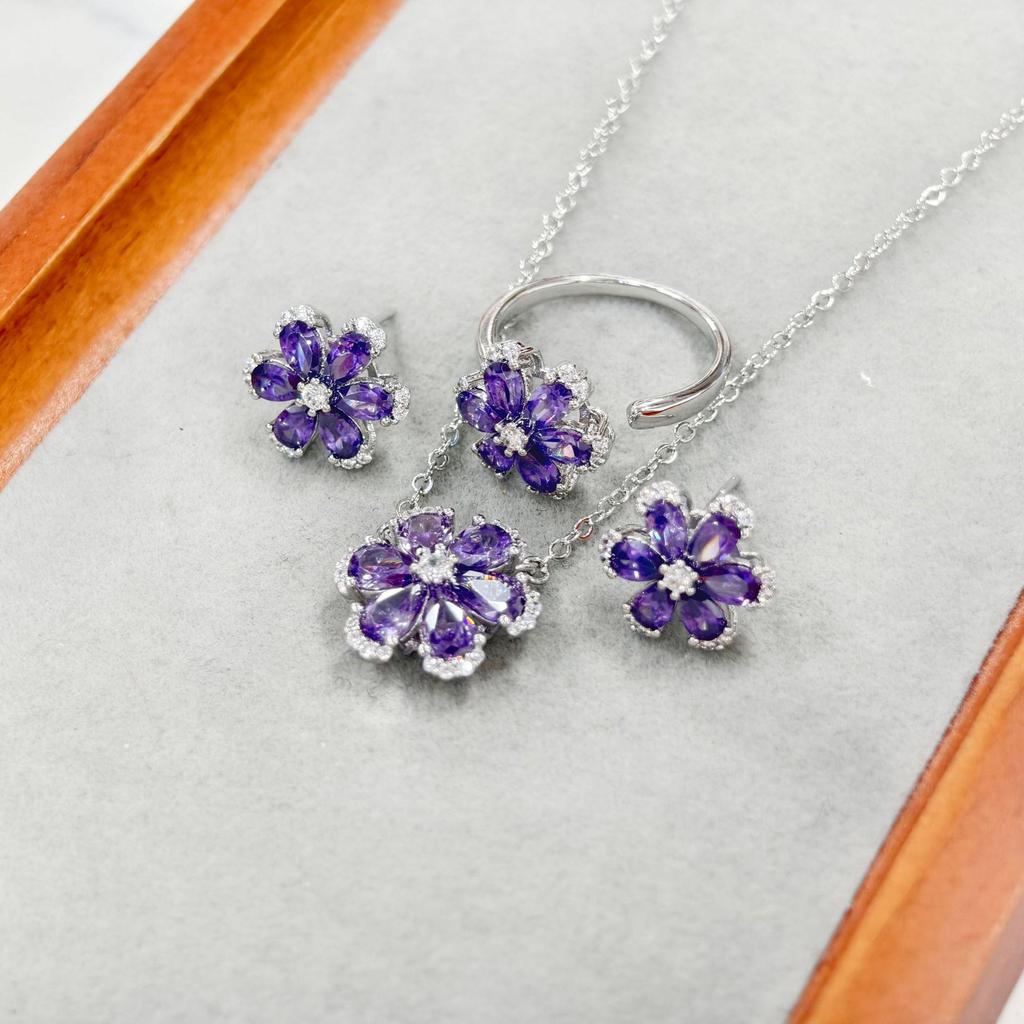 Gesen Petal-Shaped Jewelry Set: Luxury Ring, Earrings & Pendant for Women in Forest Style