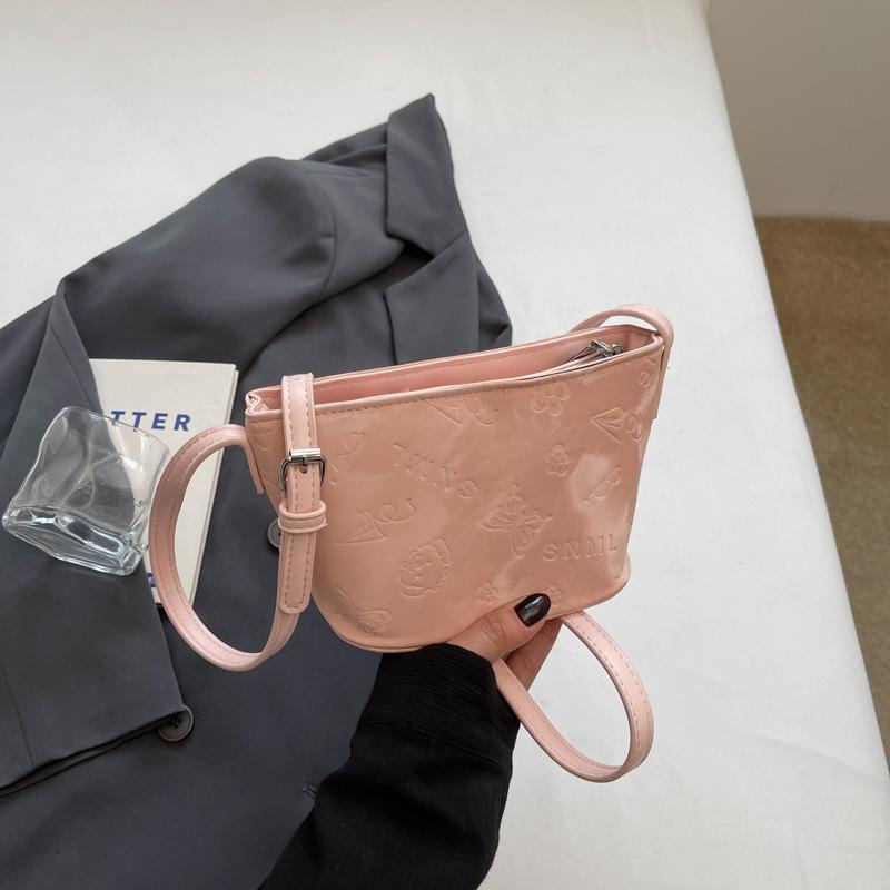 

Bag Women s New Fashionable Versatile Messenger Bag