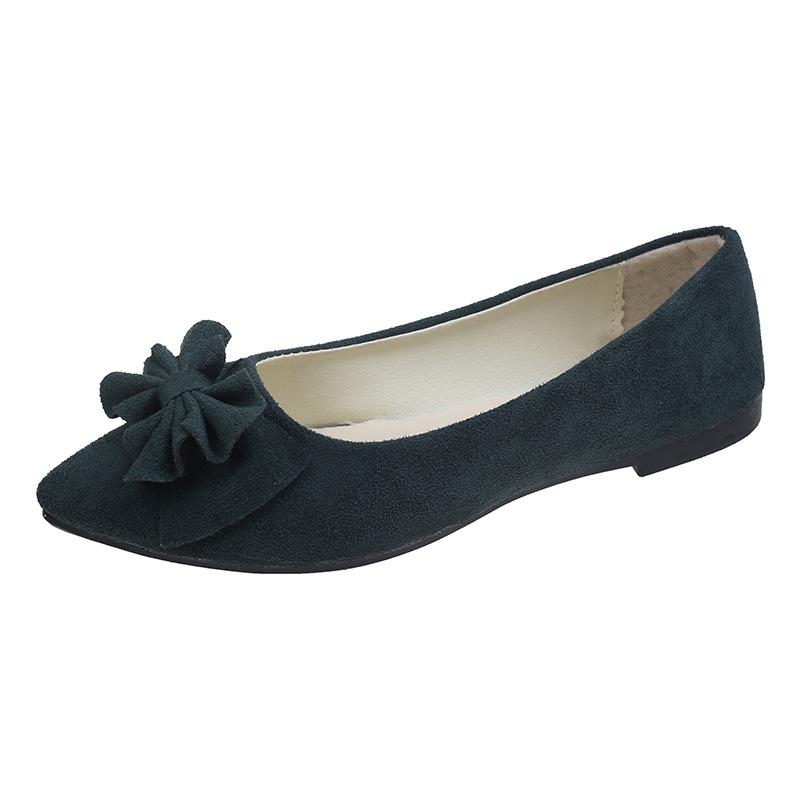 2025 Women's Solid Color Floral Pointed Flat Cloth Shoes with Embroidered Design In Large Sizes