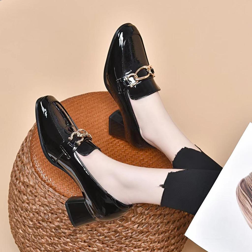 Women's 2024 Spring British Style Round Toe Chunky Heel Patent Leather Slip-on Mid Heel Shoes
