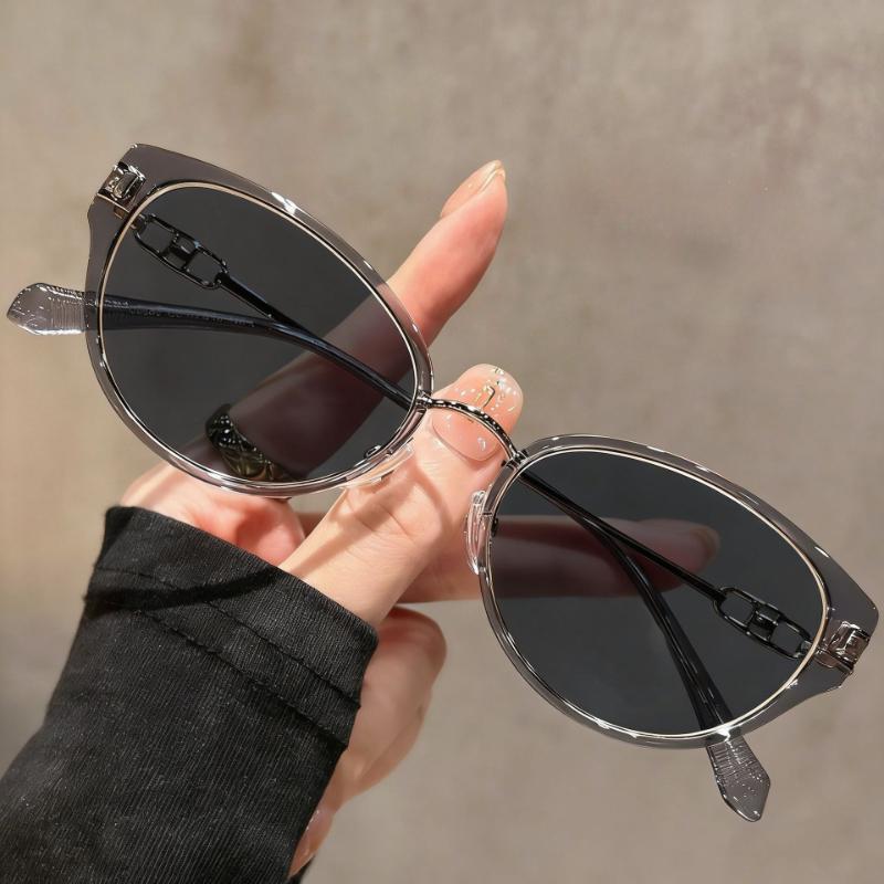 Women's Retro Sunglasses Luxurious Design 2026 New Arrival Outdoor UV Protection Fashionable Sunglasses Unisex Fashion Eyewear