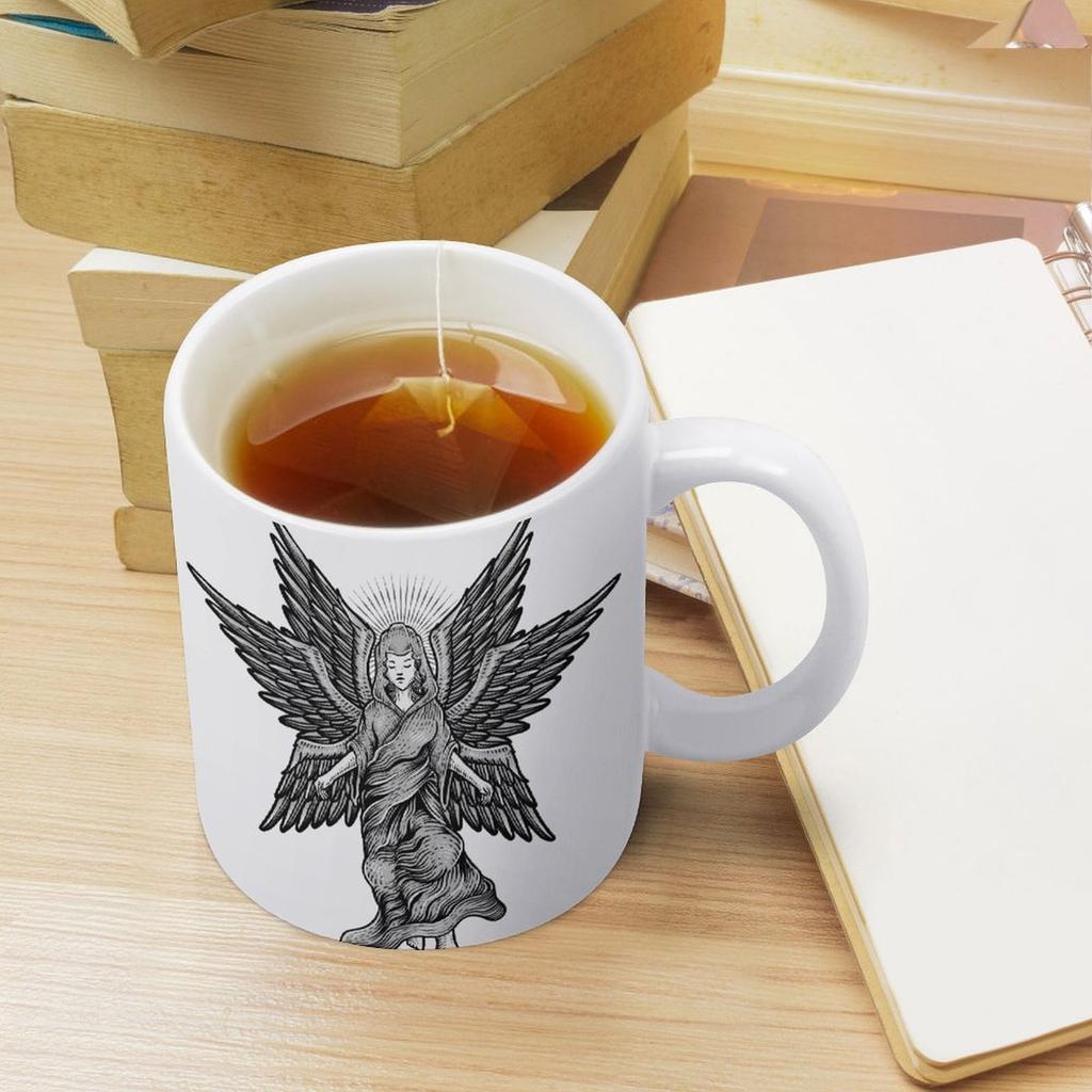 11 oz weiße Keramiktasse mit beidseitig bedrucktem Design, glänzende Oberfläche und robustes Gefühl für Heißgetränke-Liebhaber zu Hause