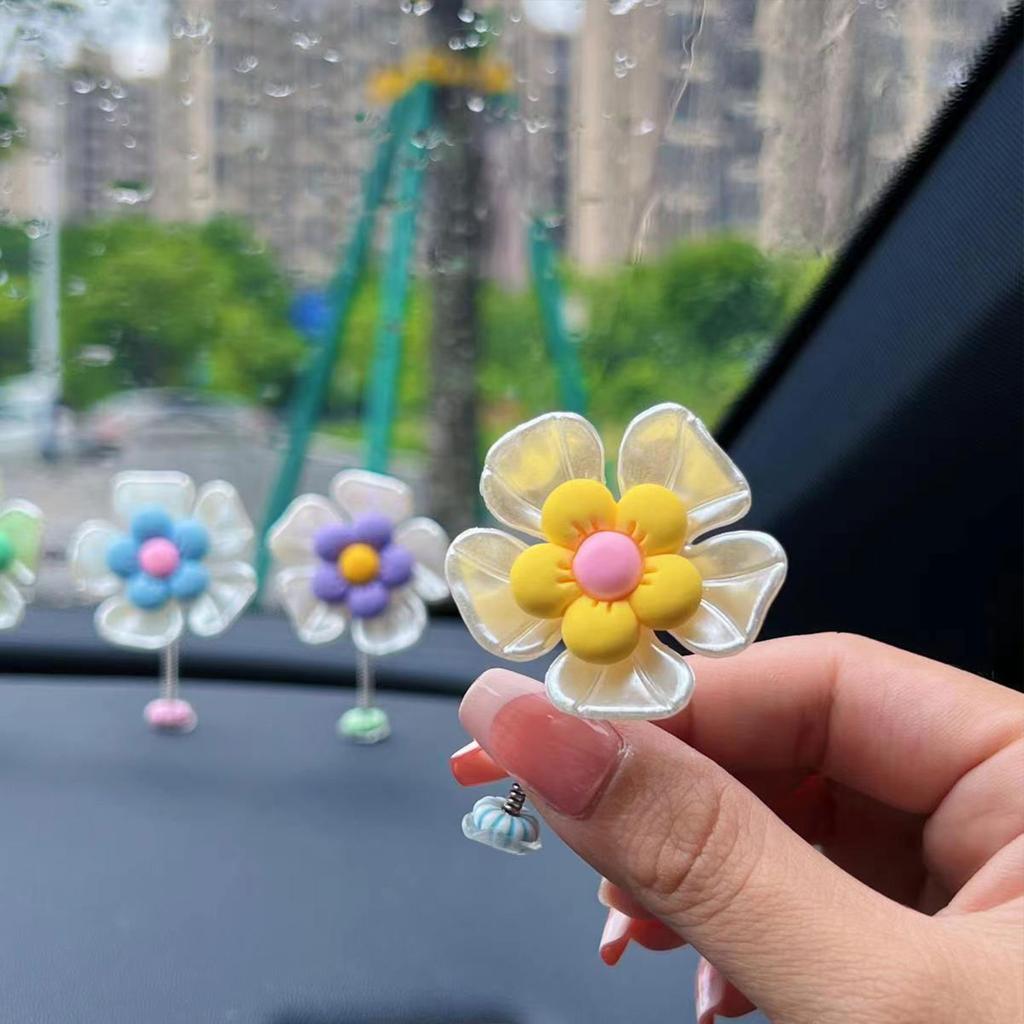 Cute Homemade Crochet Flowers Car Interior Decoration Funny Shaking Head Flower Ornament Mini Car Dashboard Decor Dancing Flower