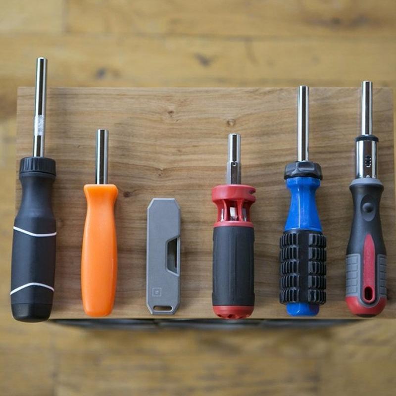 The Pocket Friendly Edc Screwdriver - Grade 5 Titanium