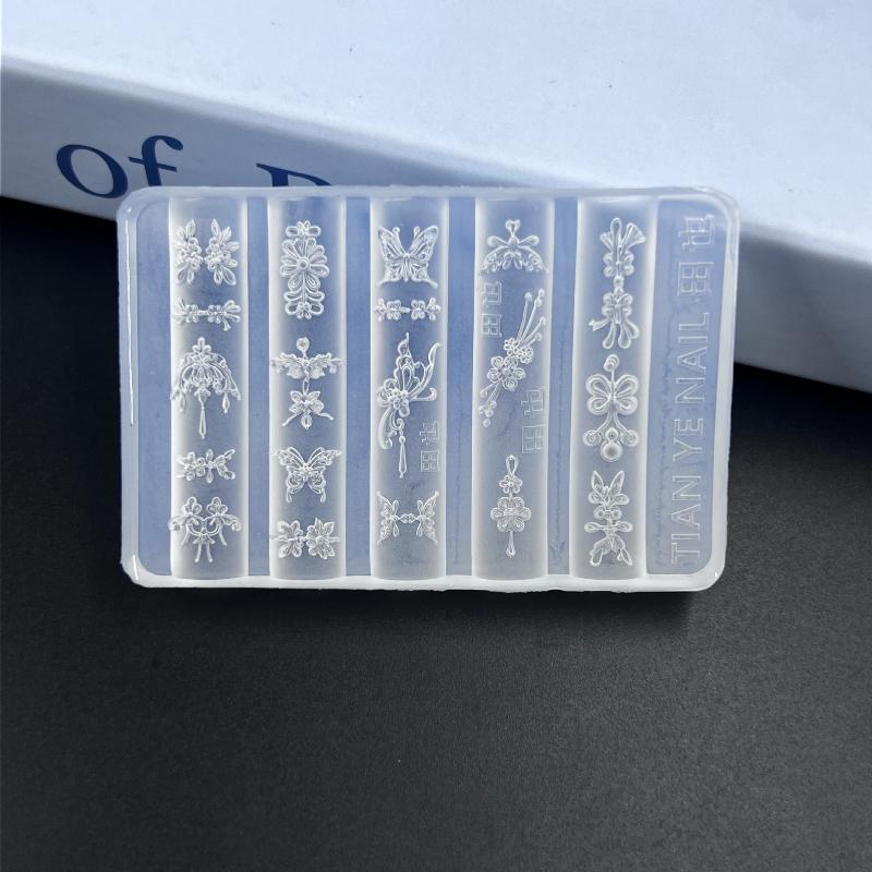 1/6Pcs 3D Silicone Nail Art Mold Retro Flower Vine Chinese Knot Transparent Reusable Nail Carving Stencil For Diy Manicure