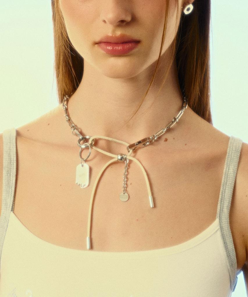 Sentiments No.497 [Ivory] Necklace