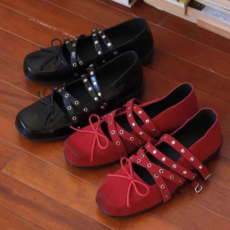 Fashion Flat Shoes Women's Spring and Autumn Red Bow 2025 Retro Shallow Mouth Rivet Ballet Flat Shoes Loafers Women