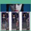 Boneca da Família Addams, Wandinha Addams, Articulável, com Guarda-chuva e Roupas Pontilhadas, Opções de 5 e 11 Articulações
