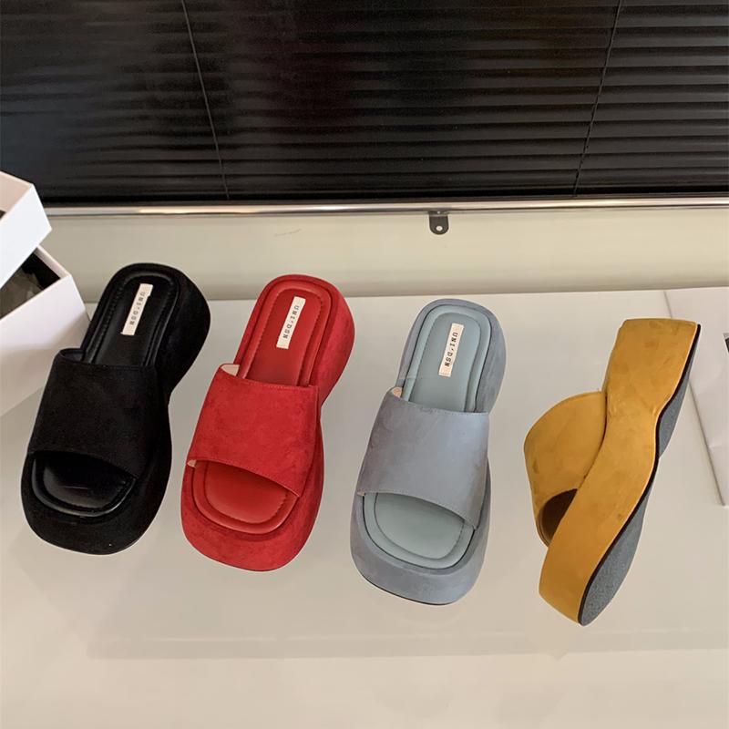 Letní dámské platformové pantofle s otevřenou špičkou, klínkovým podpatkem, nazouváky, ležérní silná podrážka, společenské boty ve streetovém stylu