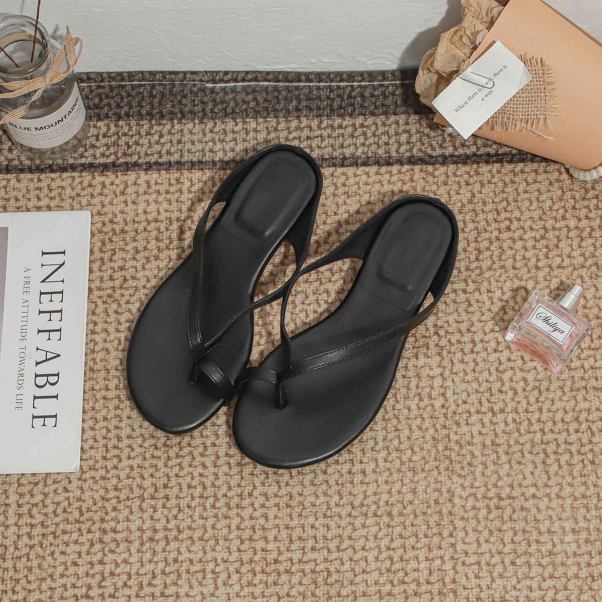 

Виноградные шлепанцы для мамы женские универсальные для улицы с юбкой повседневные тапочки женские 2025 высококачественные с характером женская обувь 40 чёрный