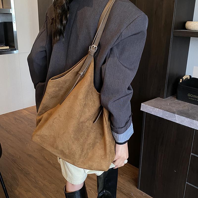 Women's Large Capacity Suede Shoulder Tote Bag Retro Casual Daily Work Travel Hobo Bags 2026 New Luxury Fashion Handbags