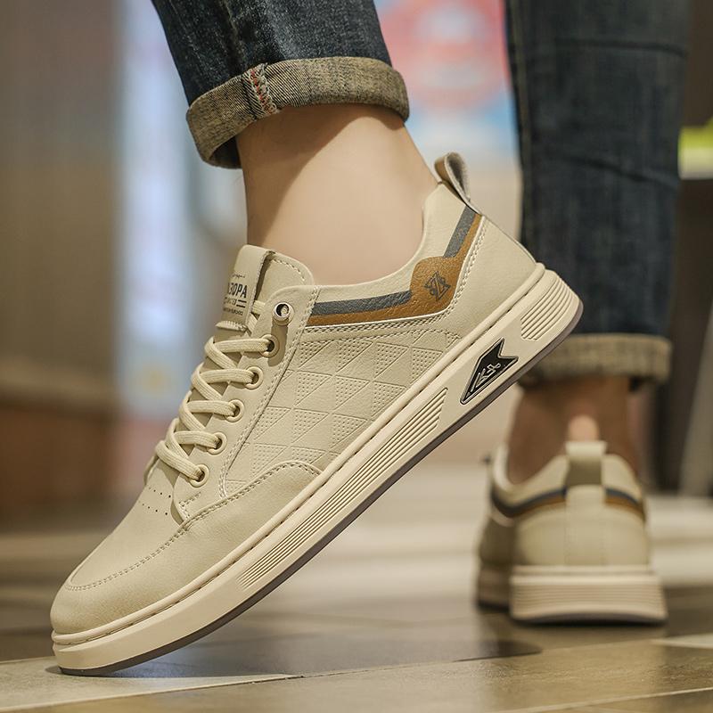 Fashion 2025 Men Classic White Leather Sneakers Minimalist Casual Shoes Soft Sole Breathable Lightweight Lace-Up Sneakers for Daily Wear