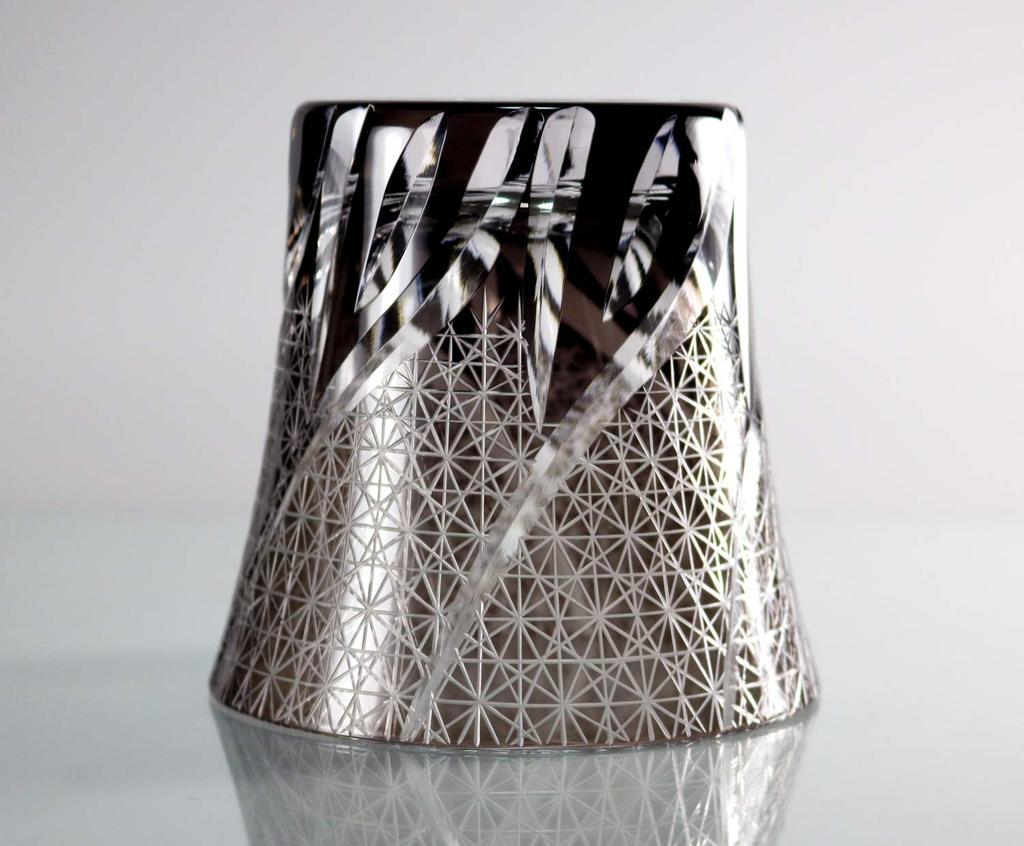 GREEM MARKET Crafts with wooden box Glasswork Kiriko Glass Cup Shochu glass Rocks glass Black Chrysanthemum connection Product GMS01856 number