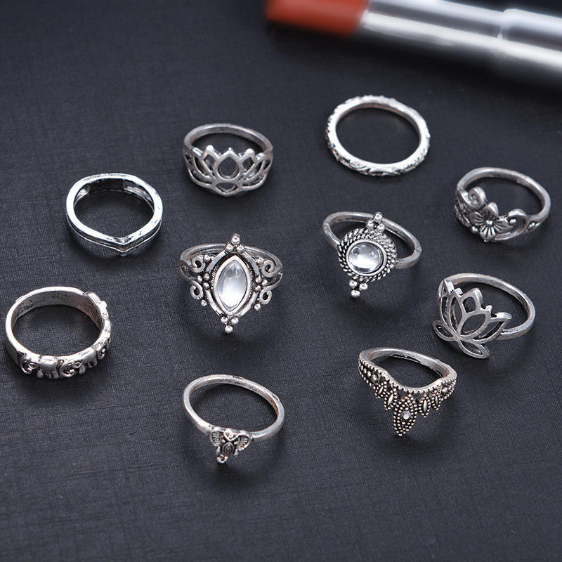 Retro Exaggerated Hollow Engraved Dabao Stone Lotus Shape 10-Piece Combination Ring