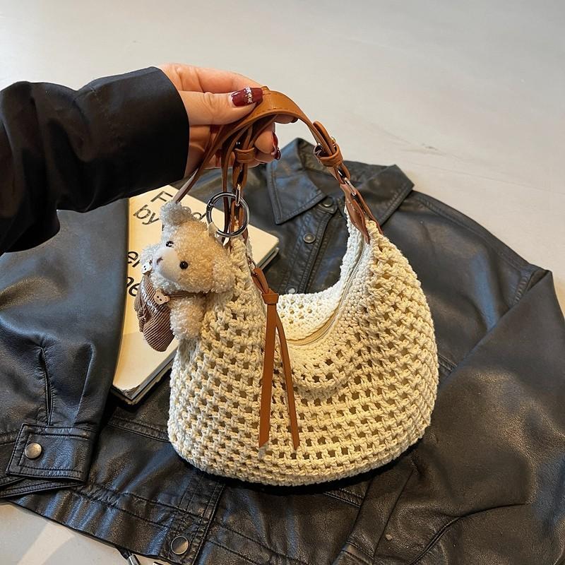 Summer straw bag women 2025 summer new trendy shoulder seaside versatile beach bag Mori straw bag woven bag women