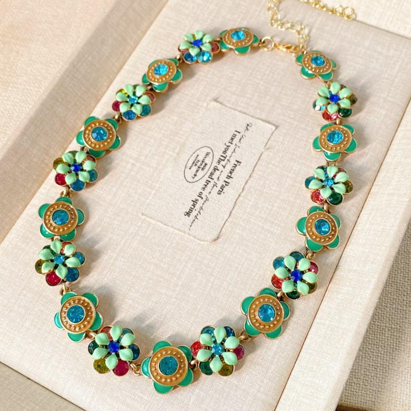 Vintage-Inspired Floral Pendant Necklace Set With Enamel Drip Detail Alloy Chain Women Retro Chic Locket Jewelry