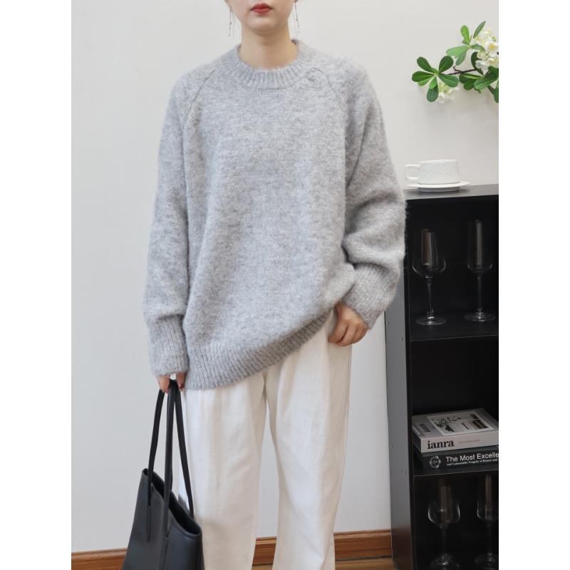 Autumn and winter new round neck sequins loose and thin sweater pullover lazy wind knitted sweater top women