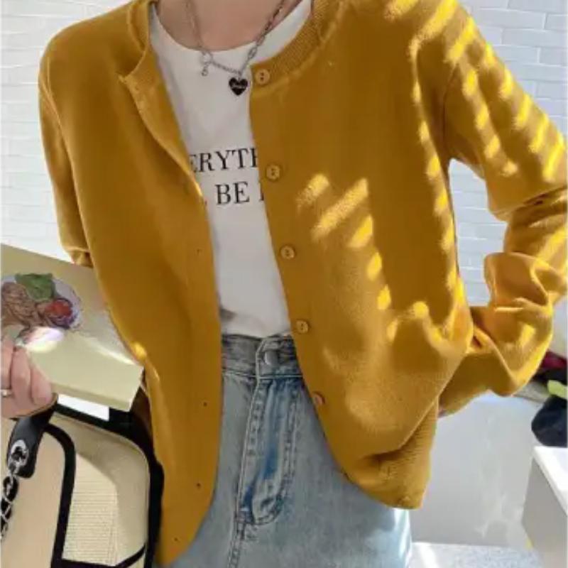 A New Style of Women's Knitted Cardigan Sweater Coat Paired with A Loose Top