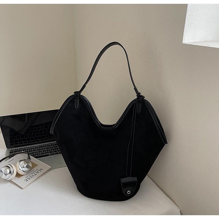 Lazy Suede Underarm Large Bag Women's 2025 New Fashion Commuter Large-Capacity Shoulder Tote Bag
