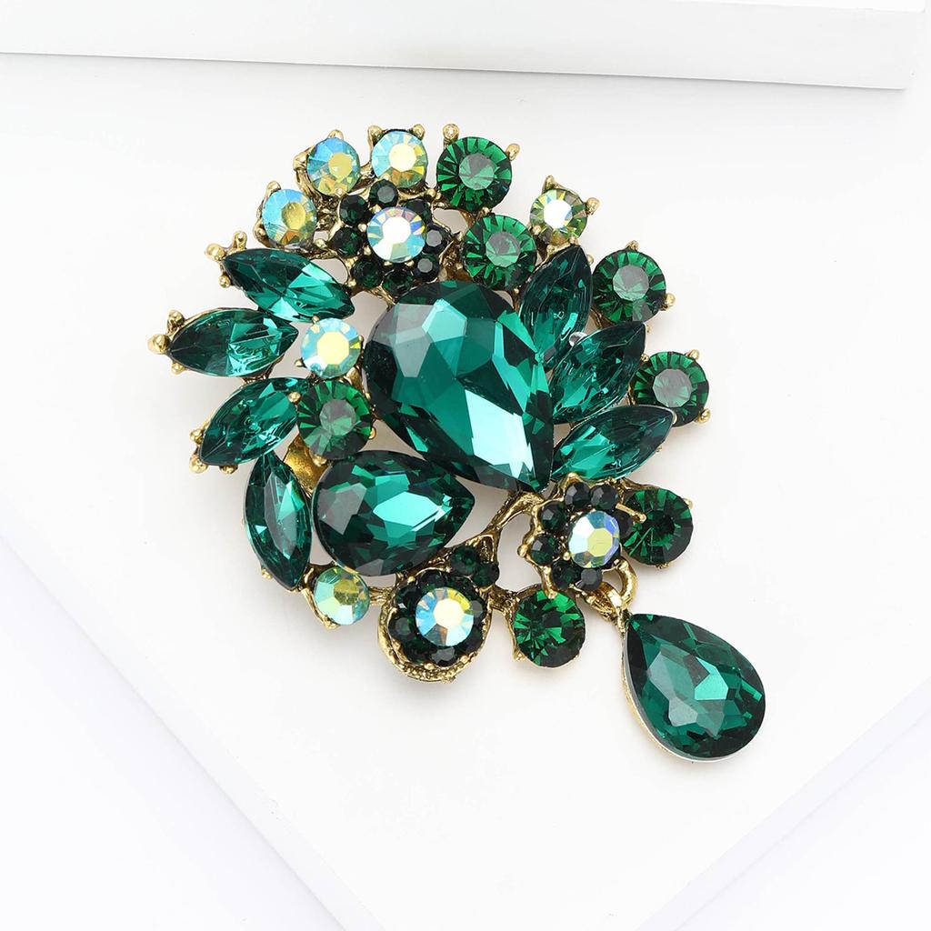 Elegant Rhinestone Alloy Brooch - Versatile Medium-Sized Corsage Pin for Women's Fashion