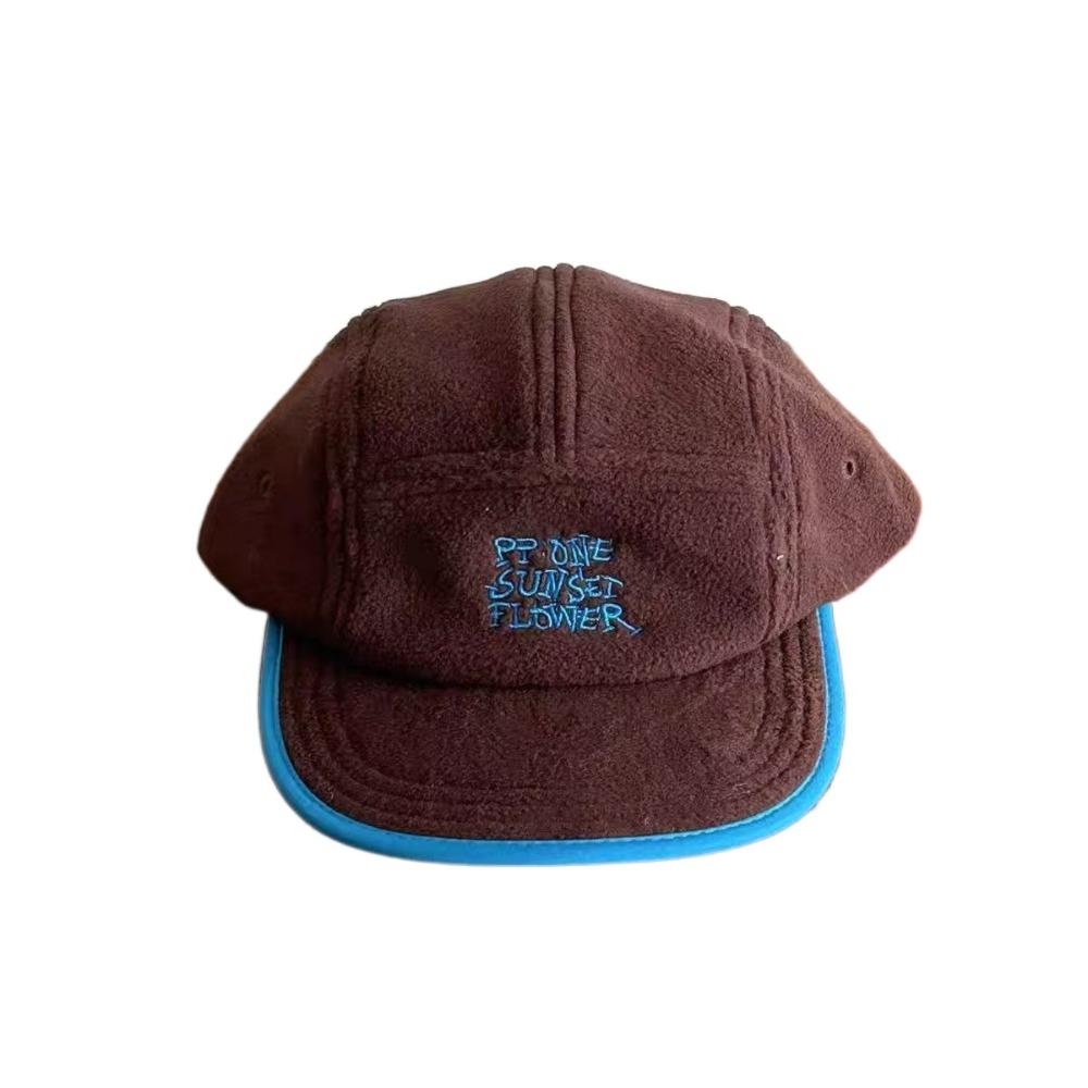 

Velvet Peaked Cap Letter Embroidery Outdoor Hat Fashion Baseball Caps for Men Women Warm Autumn кофейный