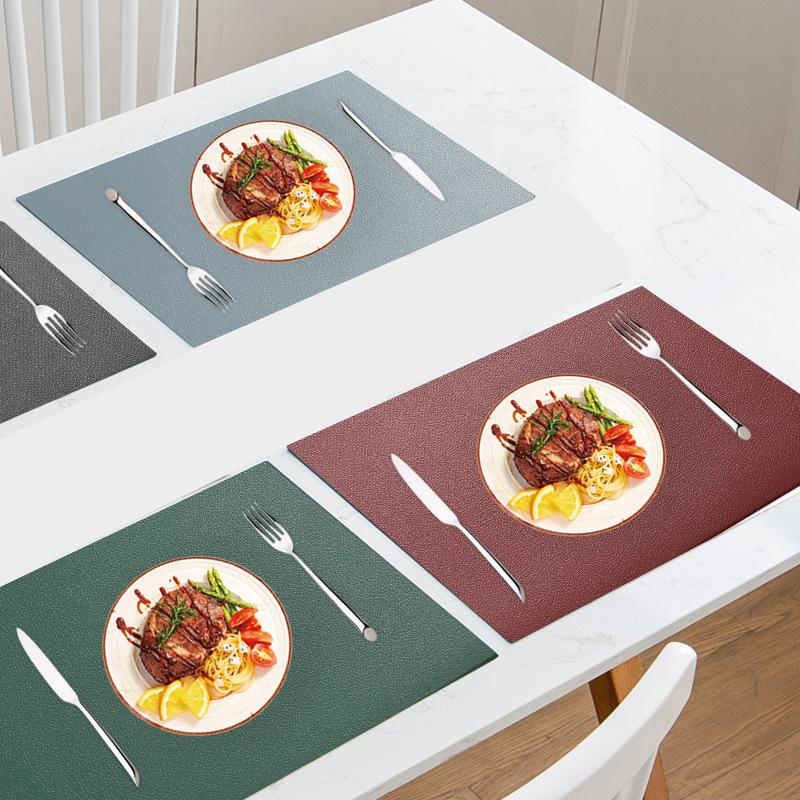 4 Stück Tischsets 30x45cm PU Platzsets Abwischbar Wasserdicht Hitzebeständig Rutschfest Leicht zu Reinigen Einfarbige für Küche Esstisch