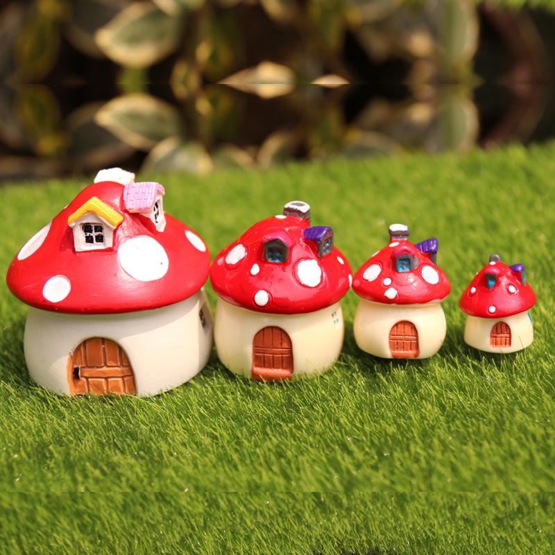 Moss Micro Landscape: Succulent & Mushroom House Ornament for DIY Miniature Gardens