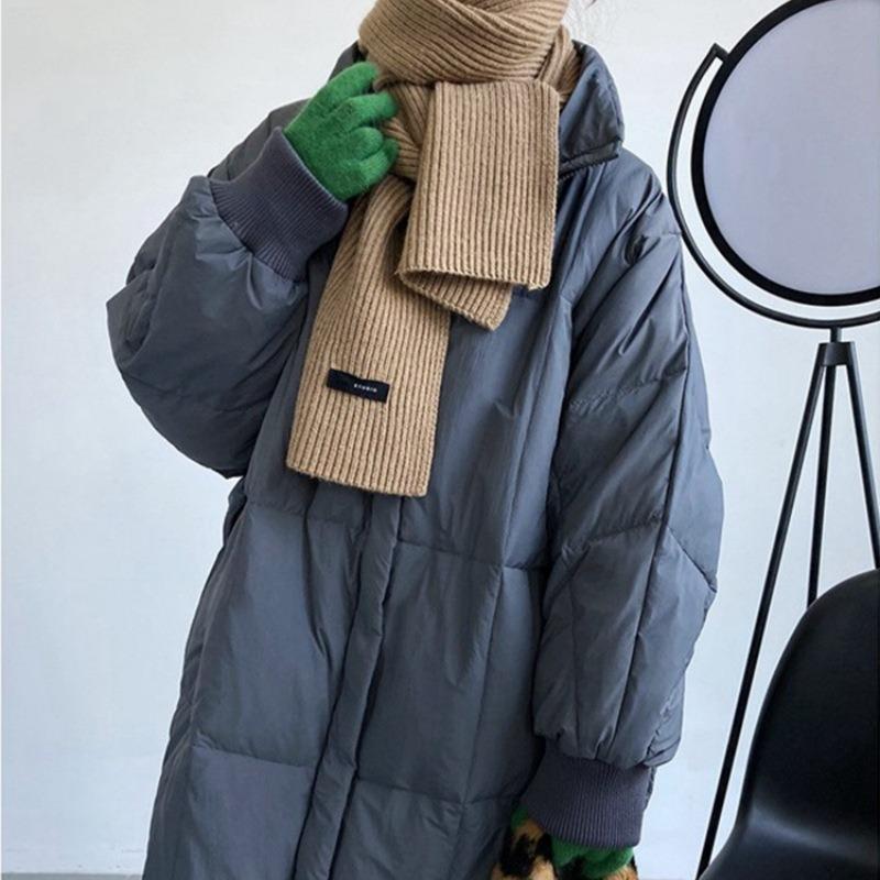 Large size cotton-padded clothes for women's winter long loose cotton-padded jackets, thickened large quilts, casual over-the-knee jackets.