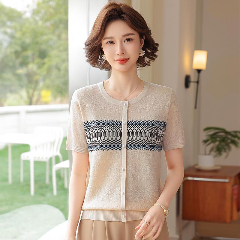 

2026 Stylish Ice Silk Short-Sleeve Top for Moms - Age-Reducing Mother s Day T-Shirt for Middle-Aged & Elderly Women L (recommended 80-100 jin) бежевий