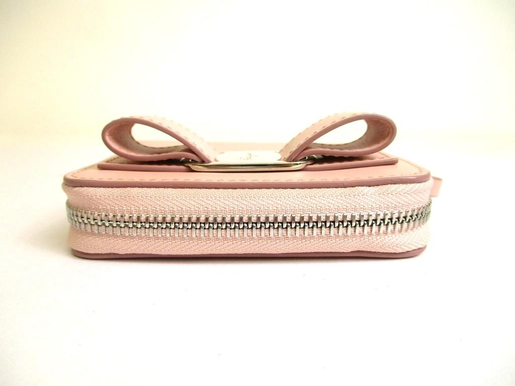 Authentic Salvatore Ferragamo Vala Light Pink Leather Bifold Wallet #a783  Refurbished