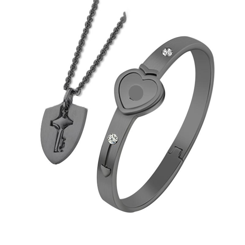 Couple Stainless Steel Bracelet Love Heart Lock Bracelets Bangles Key Pendant Necklace for Women Men Lover Jewelry Set Gift