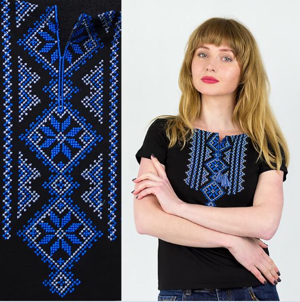 

Етно футболка з вишитим орнаментом жіноча. XS синій