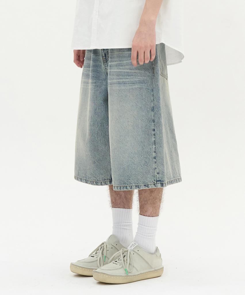 TOFFEE Washed Bermuda Denim Pants (Light Blue)