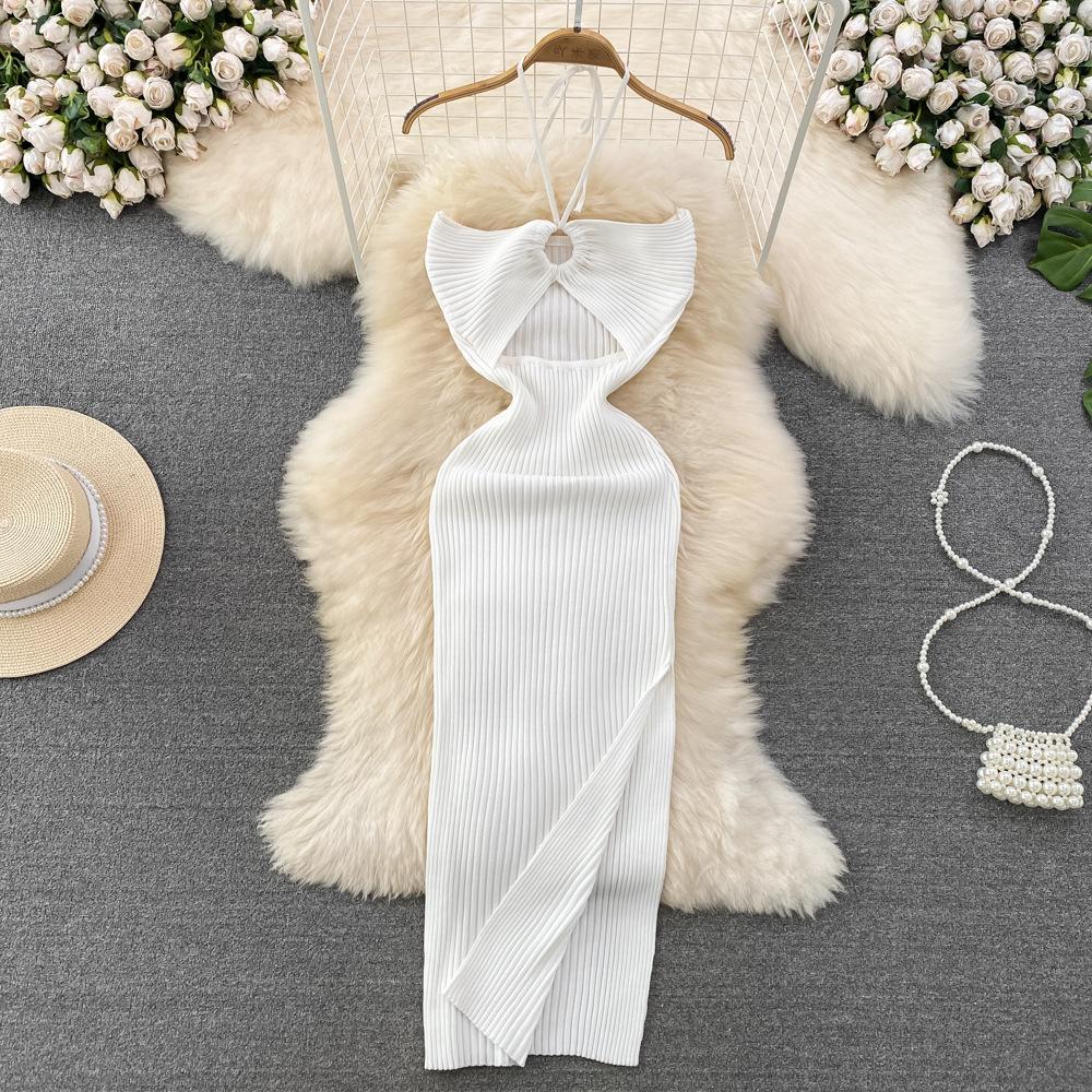 

Летнее женское платье Знаменитый темперамент с висячим вырезом и вырезом в обтяжку, с открытой спиной, без рукавов, средней длины, сплит-пакет, вязаное нижнее платье на бедрах One Size белый